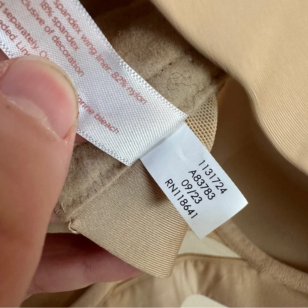 Cacique Lightly Lined Full Coverage Nude Bra Under Wired Women’s Sz‎ 50C